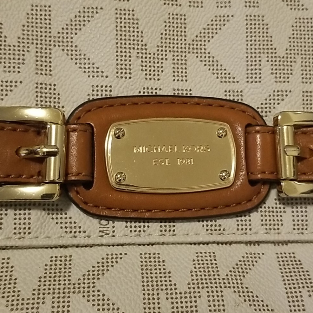 Michael Kors Handbag - Picture 4 of 16